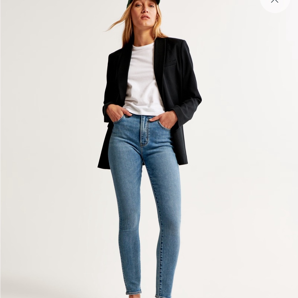 Abercrombie Super High Curve Love Jean.